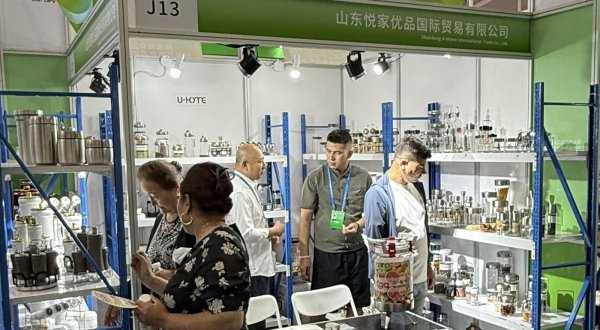 Uhome Shines at Xinjiang Eurasia Expo: Where Kitchen Elegance Meets Functional Brilliance